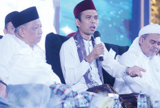Dihadiri UAS-HRS, Menko Pangan, Duo Gubernur dan Ribuan Jamaah 