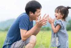 6 Peran Penting Ayah dalam Mengasuh Anak: Lebih dari Sekedar Pemberi Nafkah!