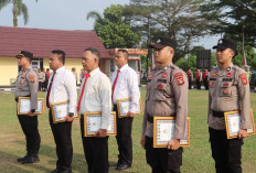Delapan Personel Polres Prabumulih Terima Penghargaan, Kapolres Apresiasi Dedikasi dan Prestasi Anggota