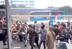 Sebulan Minimal Kantongi Rp91,5 Juta, Mahasiswa-Masyarakat Demo Protes Kenaikan Tunjangan DPR
