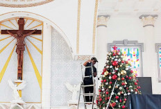  Gereja Katedral Santa Maria Pecantik Diri Jelang Perayaan Natal, Ini Persiapannya