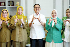  Fatayat NU Kota Palembang Rayakan HUT Palembang dengan Senam Bersama