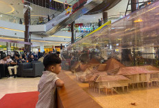 Lomba Sketsa Pameran Arsitektur Tradisional Sumsel, Puluhan Peserta Goreskan Keindahan Rumah Adat