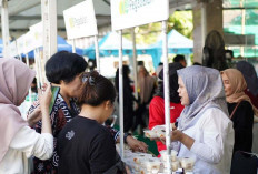 Bazar Emas Jumat Berkah: The Gade Friyay PT Pegadaian Palembang, Edukasi Investasi dan UMKM