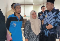  Tiga Bulan Hilang, Orang Tua Icha Menangis di Hadapan Bupati Muba Minta Bantuan Pencarian