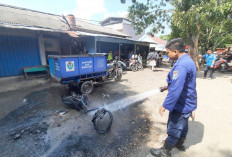 Motor Ojek Hangus Terbakar di Pasar Muara Enim, Muncul Api dari Bawah Mesin saat Dihidupkan