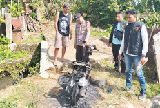 Warga Bakar Motor Pelaku Curanmor 