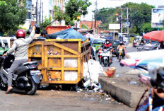  Mulai Berlaku di Palembang, Buang Sampah Sembarangan Didenda Rp500 Ribu