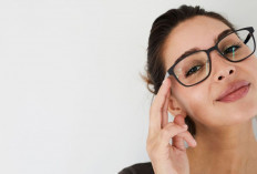 7 Tips Agar Tidak Jerawatan Saat Menggunakan Kacamata