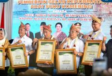 Kapolri Listyo Sigit hingga Ketua Komisi IV DPR Titiek Soeharto Dapat Gelar Kehormatan Adat Suku Komering 