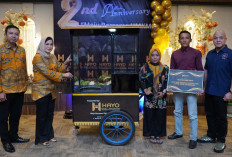 Mantap, Anniversary 2 Tahun Hayo Hotel Palembang Bagikan Puluhan Gerobak ke  Pelaku UMKM 