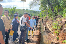 Bupati Lahat Sidak Proyek Perikanan Tebat, Temukan Bangunan Retak dan Amblas