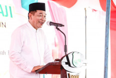 Bupati H M Toha Bersama Wabup Rohman Lepas Ratusan Calon Jamaah Haji 2025