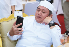 Gubernur Herman Deru Video Call dengan 15 Wong Palembang Terdampar di Kamboja, Segera Atur Proses Pemulangan