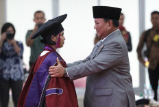 Menhan Prabowo Bangga Unhan RI Cetak Sejarah Luluskan 75 Sarjana Kedokteran Militer