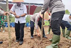 Polres PALI Tebar Benih Jagung, Perkuat Ketahanan Pangan 