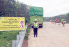 Pasang Larangan Parkir di Pintu Tol Musi Pait, Bahayakan Pengendara Lainnya