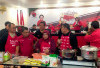 DPD PDI Perjuangan Sumsel Perkuat Kedekatan dengan Anak Muda dan IRT Lewat Cooking Class