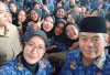 Air Mata dan Senyum Mengiringi Penyerahan 2.785 SK PPPK Paruh Waktu di Lahat