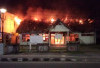 Gedung Bekas Kantor Perpajakan Terbakar Besar di Jalan Wahid Udin, Bikin Panik Warga, Apa Penyebabnya?