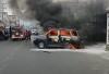 Kijang Legendaris Terbakar di Lubuklinggau, Api Melahap Kendaraan di Tengah Jalan