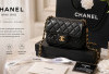 Mini Bag Chanel Jadi Favorit Pecinta Fashion Berkat Desain Ikoniknya