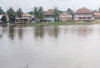 Debit Air Sungai Komering Tinggi, Warga Kurangi Aktivitas di Sungai