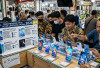 Layar Melengkung Harga Menikung: HP 5G 3 Jutaan Paling Dicari di 2026!