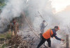 Deteksi Hotspot Ternyata Firespot, Satgas Karhutla Muba Berjibaku Padamkan Kebakaran Lahan di Lima Titik