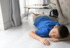 Kelebihan dan Kekurangan Tidur di Ubin dan Papan: Mana yang Lebih Baik? Ini Kata Pakar Kesehatan!