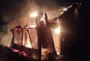 Diduga Korsleting Listrik, Rumah Permanen Hangus Terbakar di Sekayu