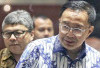 Diperiksa Selama 9 Jam Terkait Kasus Muara Enim, Bobby Keluar Gedung KPK Tetap Menggunakan Kemeja Batik Biru