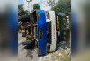 Bus Terguling di Lahat, Lima Penumpang Luka-Luka