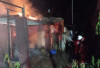  Kebakaran Malam Hari Gegerkan Pagar Agung, Rumah Orang Tua Babinsa Jadi Korban