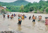 Ramai-Ramai Cari Ikan Mabuk