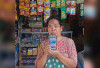 Warung Lorong Bertahan Berkat Internet