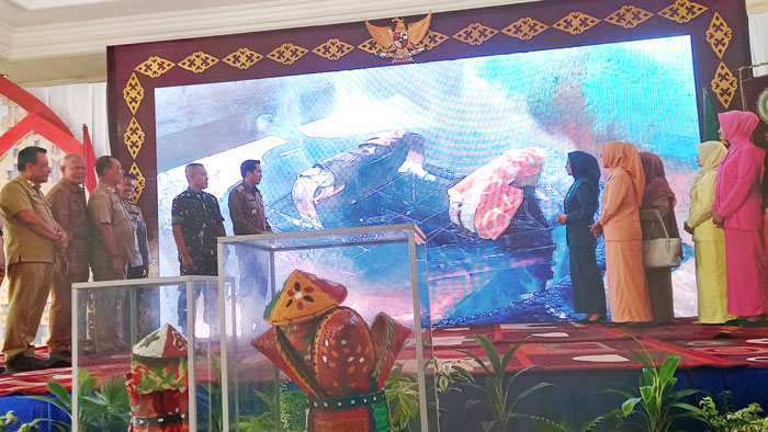 HKG Ke-51 Launching Motif Batik Ambinan Tinggi