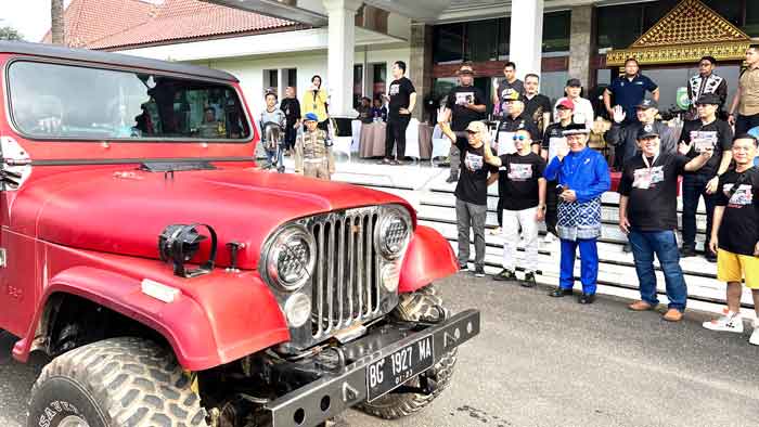 Gubernur Penghobi Jeep Original Sytle