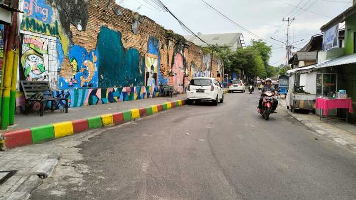 Seiring Warna yang Memudar, Kampung Mural Kini Terbengkalai