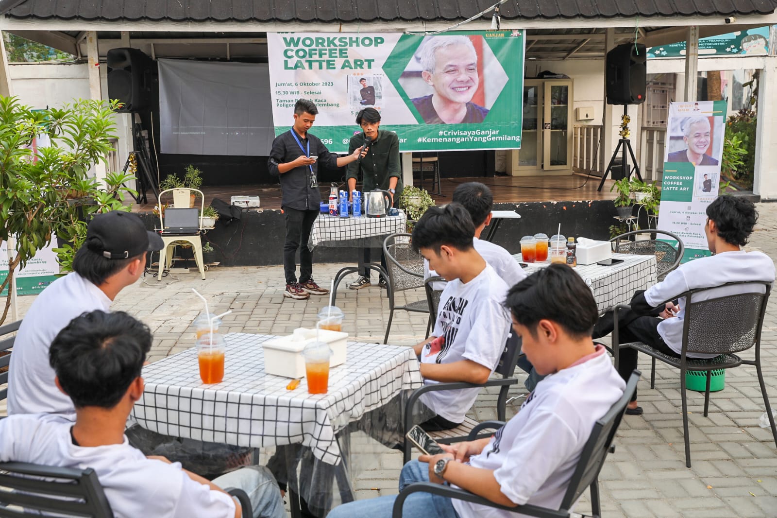 Hidupkan Industri Kopi di Sumsel, Ganjar Crivisaya Gelar Workshop Coffe Latte Art