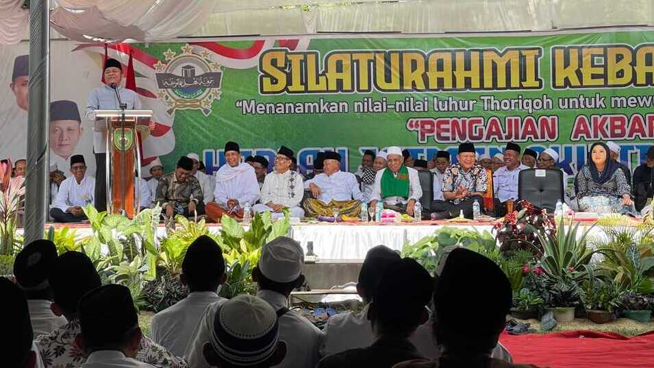 Gubernur Herman Deru Mendorong Penyebaran Ilmu Agama dan Sunnah Rasulullah dalam Harlah JATMAN