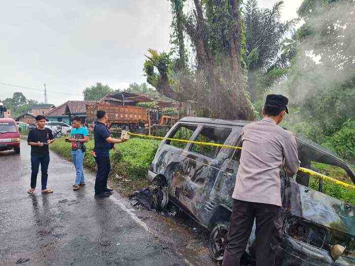 Diduga Illegal Drilling, Mobil Angkut BBM Subsidi Terbakar