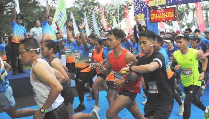 Musi Runner 2023: Lebih dari 2.000 Pelari Meriahkan Peringatan Hari Bhayangkara ke-77