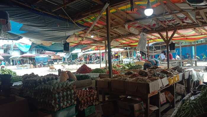 BLT Belum Cair, Pasar di Muratara Sepi Pengunjung