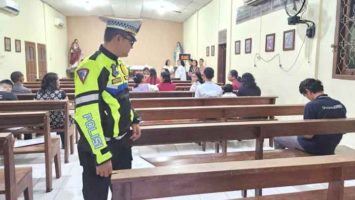 Pengamanan Gereja, Jemaat Khidmat Beribadah
