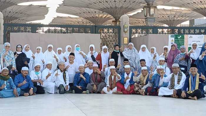 Bersolek dengan Batik Haji Nasional, 294 Jemaah Haji Lahat Siap Kembali ke Tanah Air