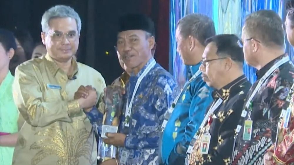 Kabupaten OKI Pecahkan Rekor: Program Peremajaan Sawit Terluas di Indonesia!