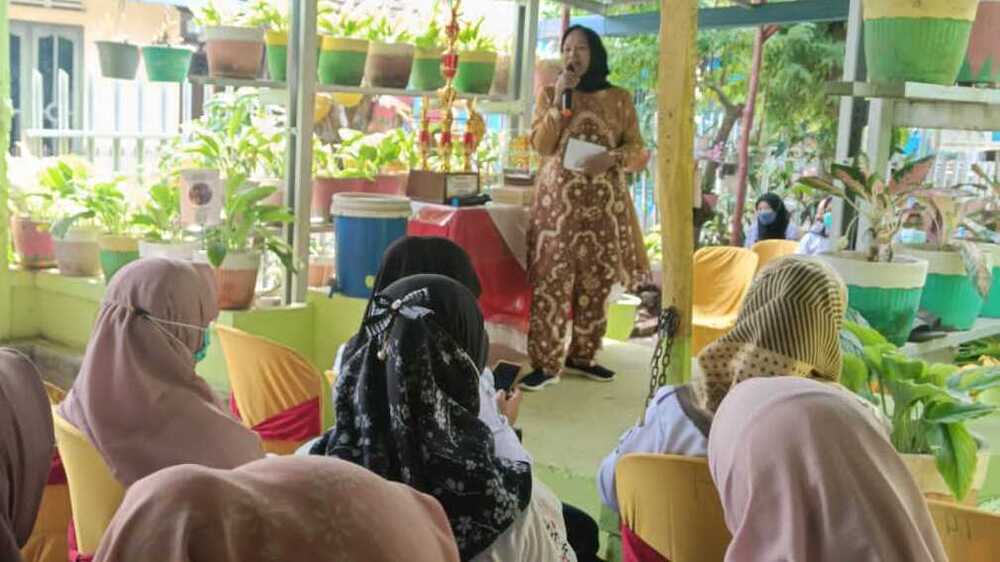 Berbagi Pengetahuan Kesehatan, Puskesmas Kota Palembang Sambangi Produsen Teh Herbal