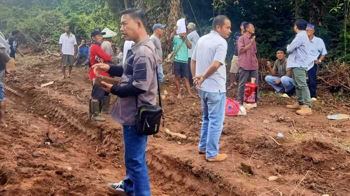 Makam Nenek Moyang Raib Tanpa Jejak, Warga Protes Kades Sugiwaras