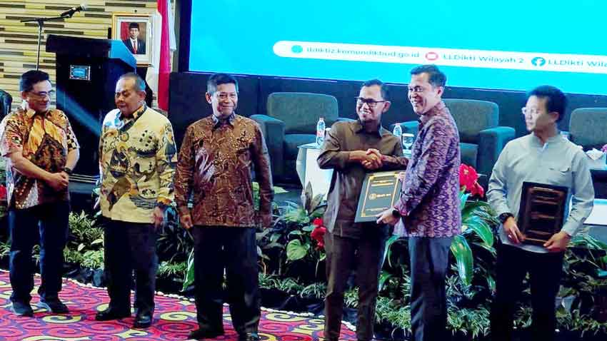 IkesT Muhammadiyah Palembang Borong 5 Penghargaan